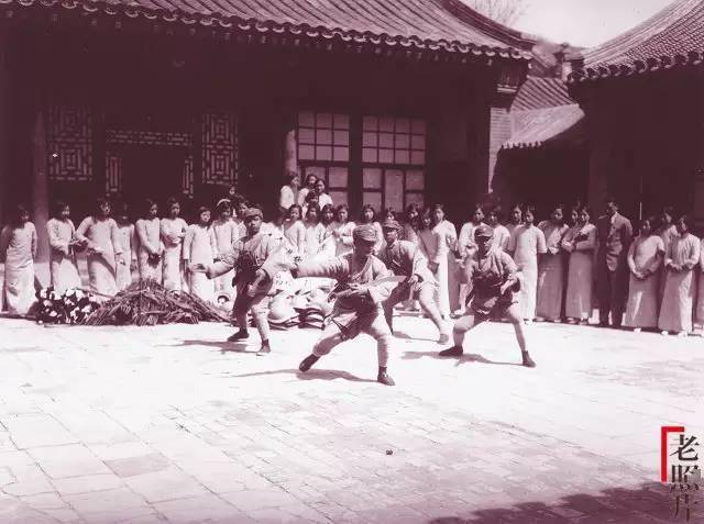 80张信息量很大的老照片见证世事沧桑建议收藏