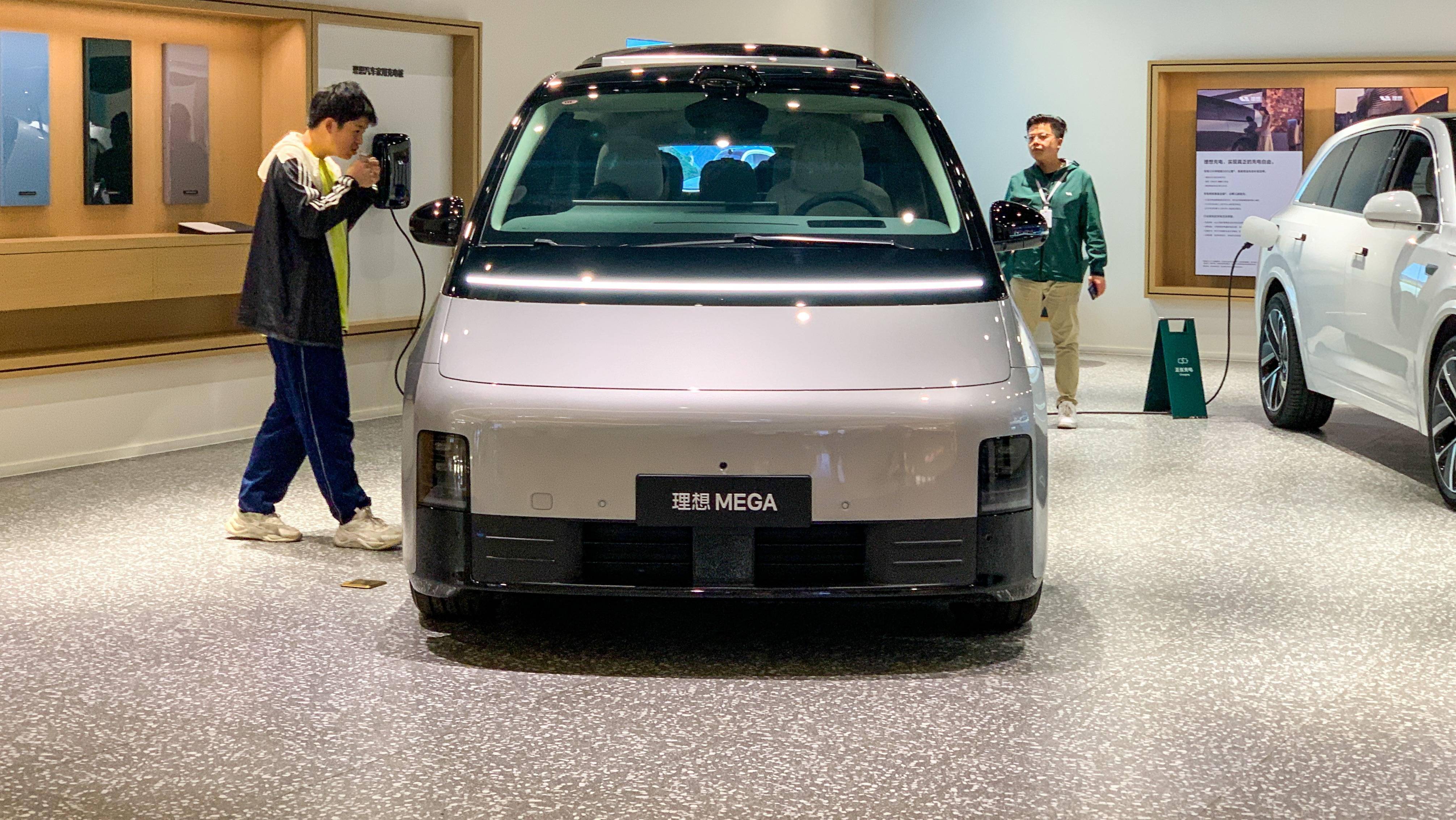 理想mega的问题,不只在外观_搜狐汽车_搜狐网