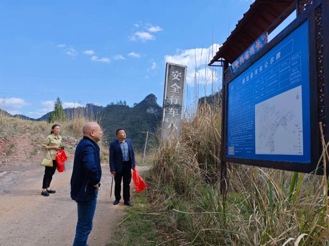 李进军到舞阳镇相见河开展巡河工作