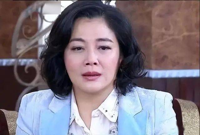 这位在台湾省从来都不缺戏拍的演员,名下房产车子一样没有,孟庭丽一直