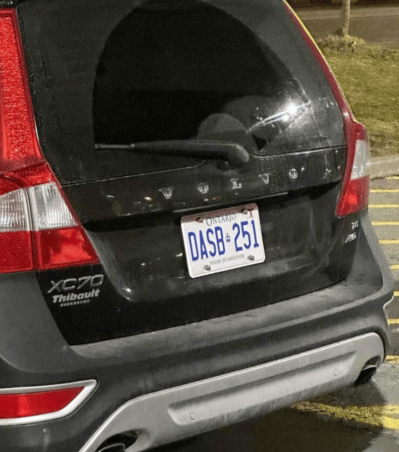 加拿大最近流行这种车牌!满大街刷到,大温奇葩车牌也越来越多!