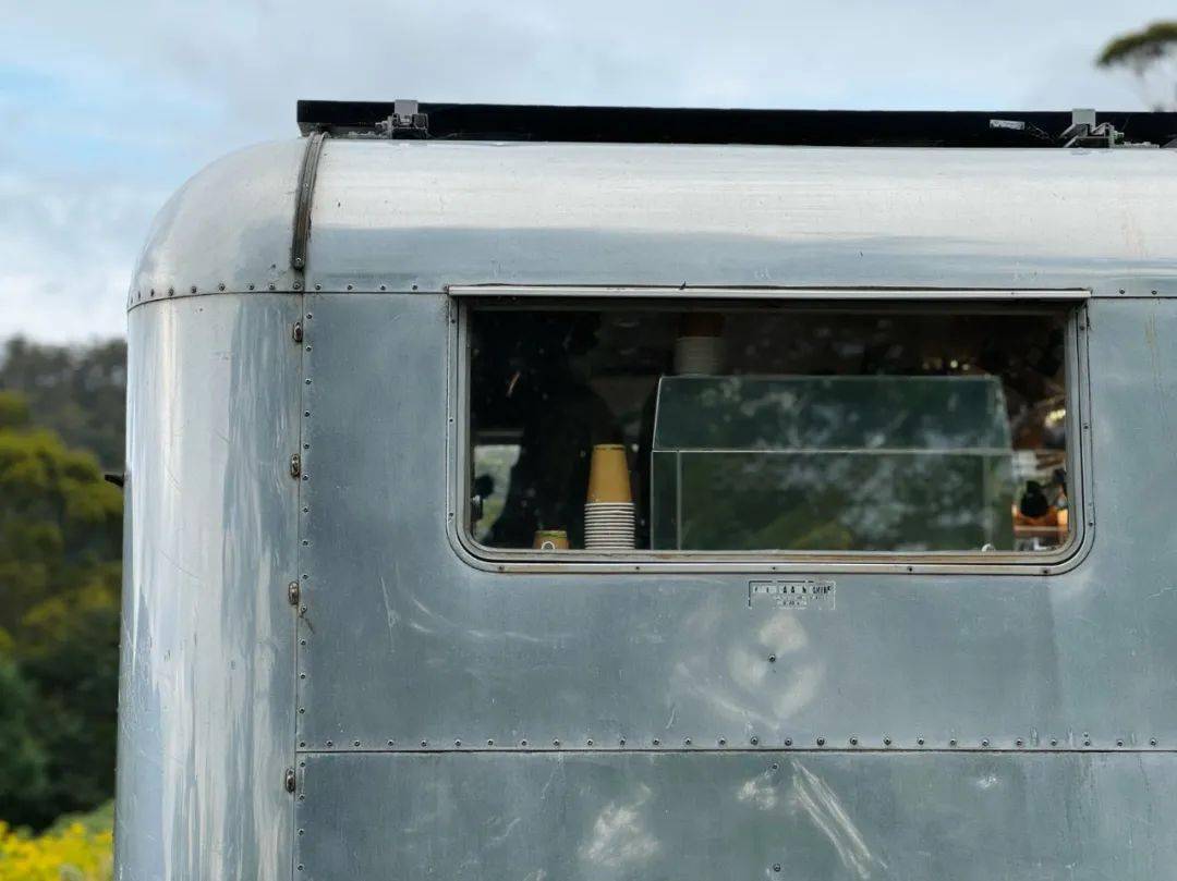 一家被lonelyplanet推荐的咖啡店可以看到世界尽头的无敌海景