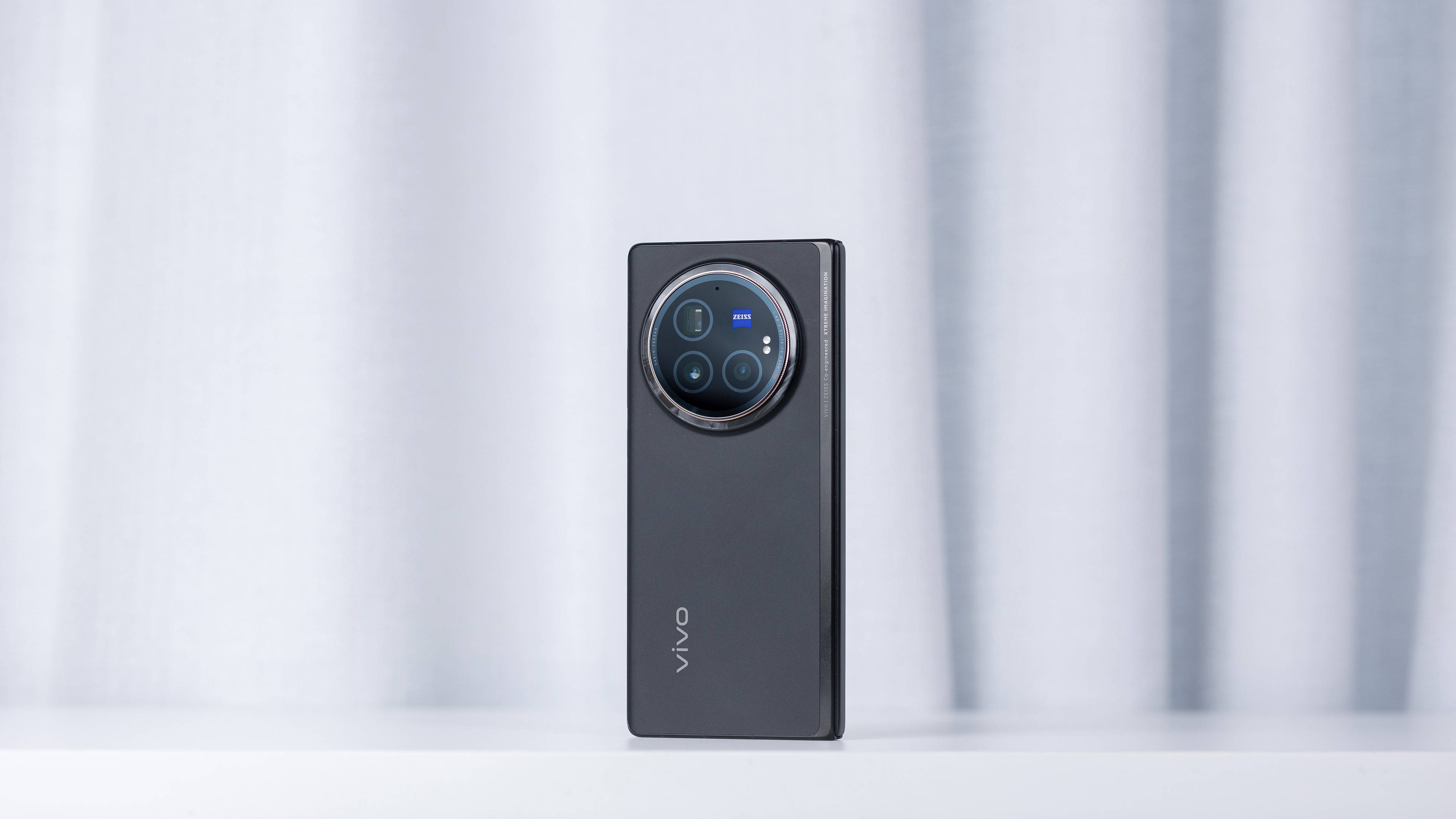 更轻薄更强力vivoxfold3pro新机图赏