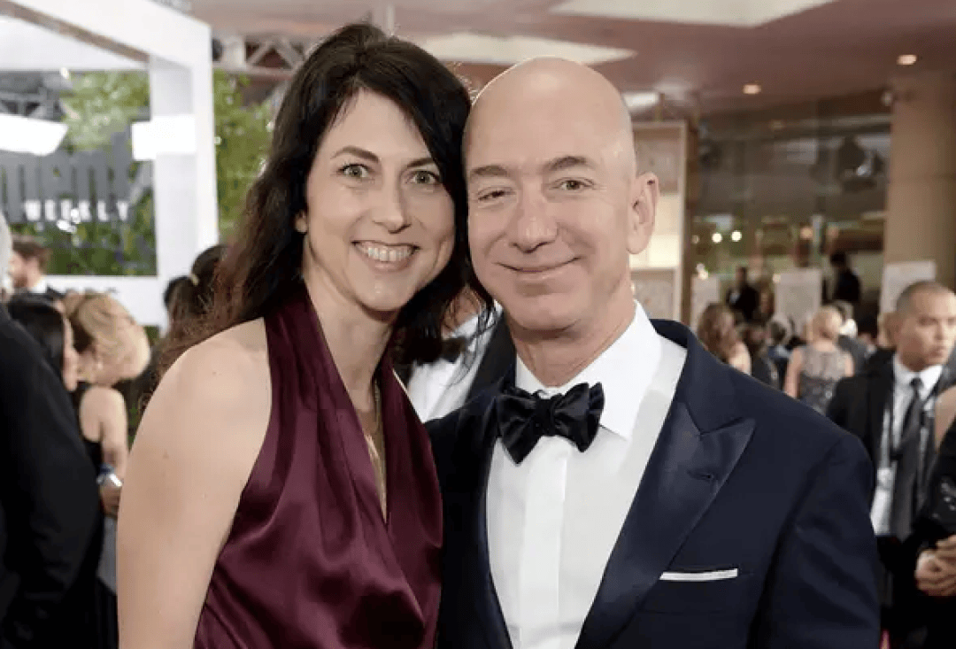 贝索斯前妻壕捐64亿美金却被骂上热搜马斯克也发文炮轰