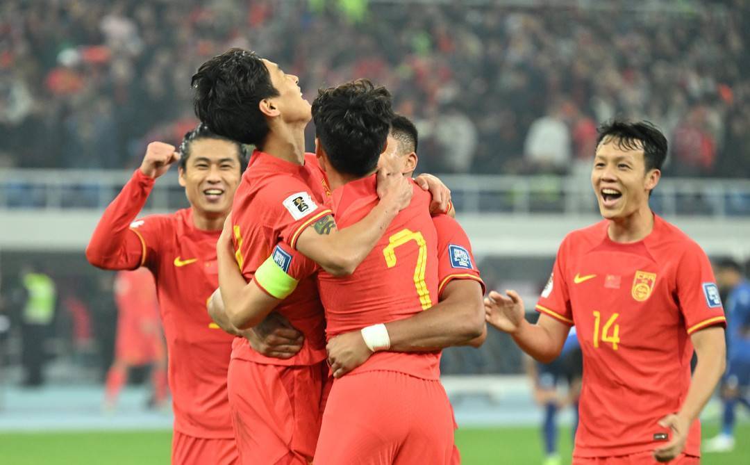 国足主场4:1新加坡,保留冲击世界杯希望_武磊_比赛_进球