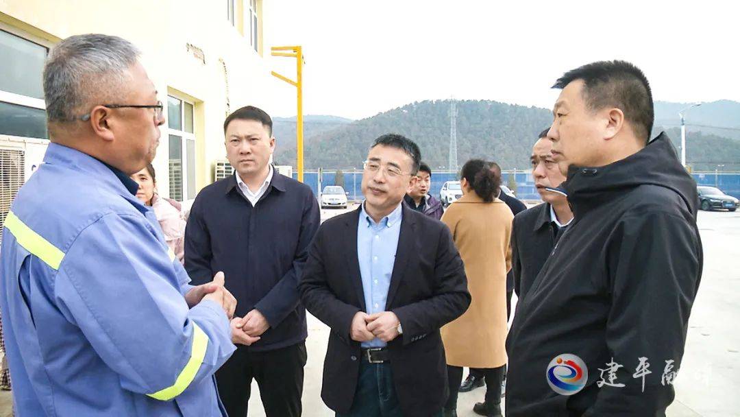 要闻省工信厅省自然资源厅调研组到建平县就膨润土产业发展情况进行