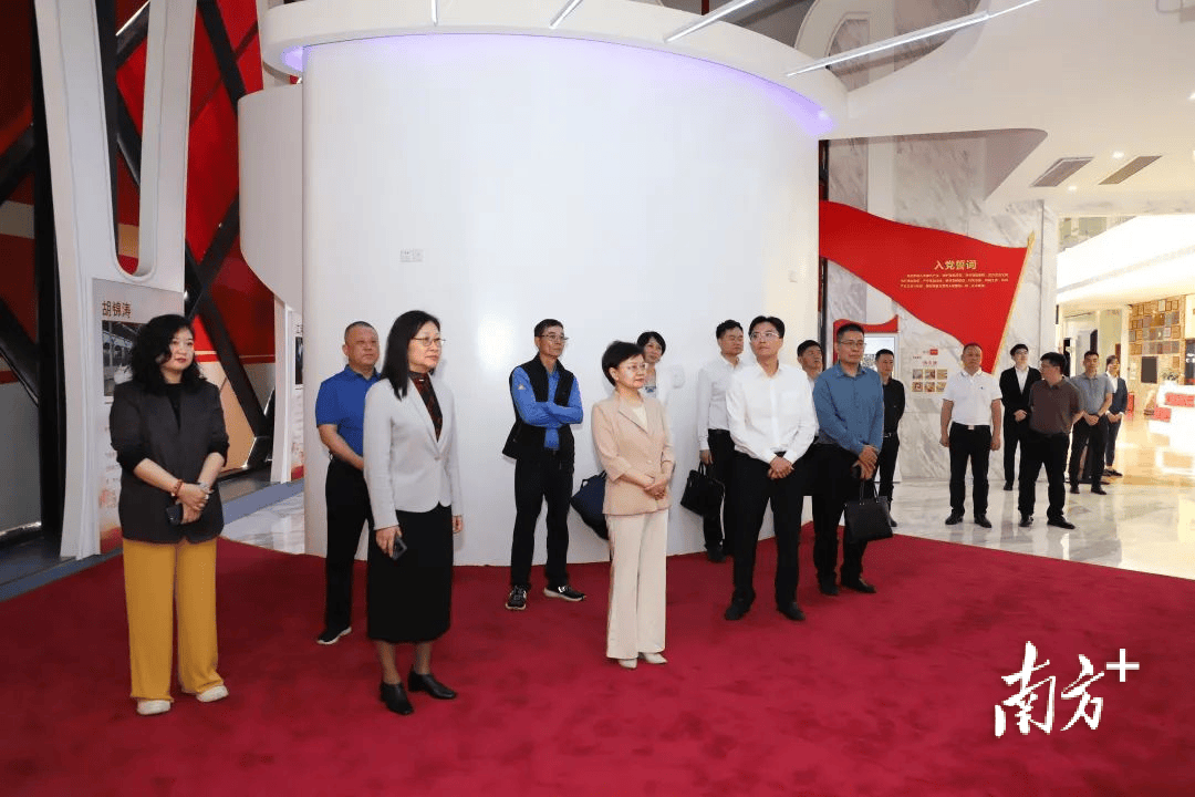 省科技厅厅长王月琴到清远高新区开展调研_九三学社_发展_市科技局