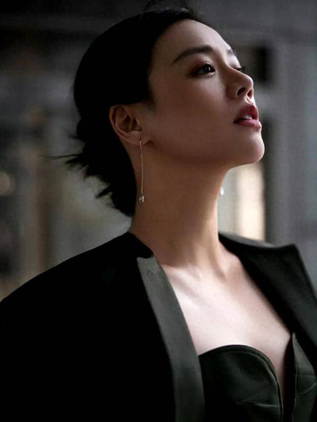 分享美女写真集马思纯二