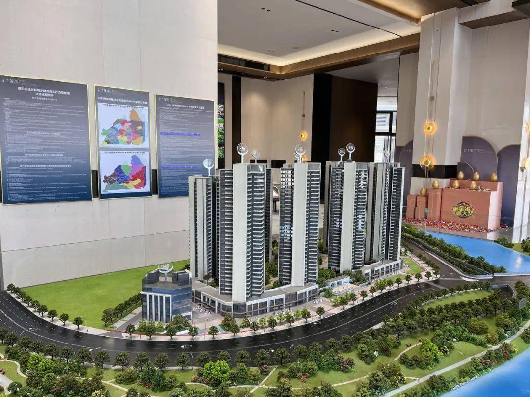 没错,这个项目也是主打江景,只是在淡水河旁.