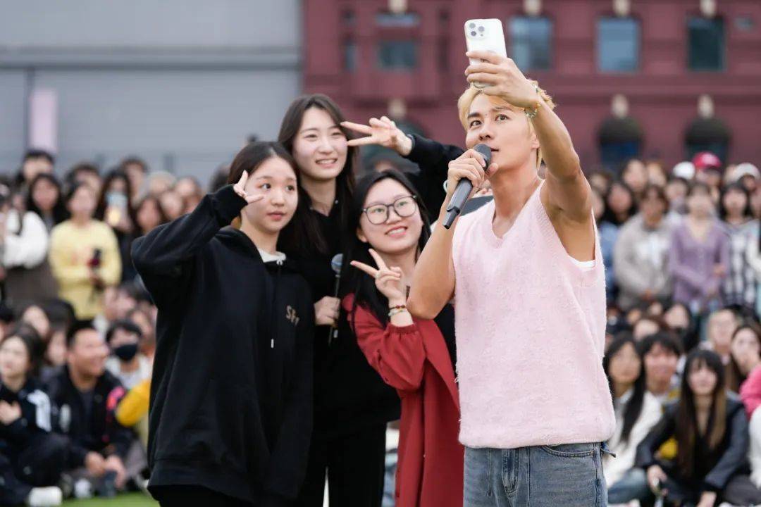 是心动的感觉吴克群空降川影开启音乐冒险