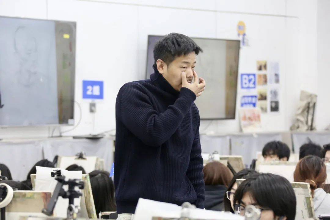 感谢杭州白塔岭肖佳校长和张宗武老师,前来助阵国美校考教学.