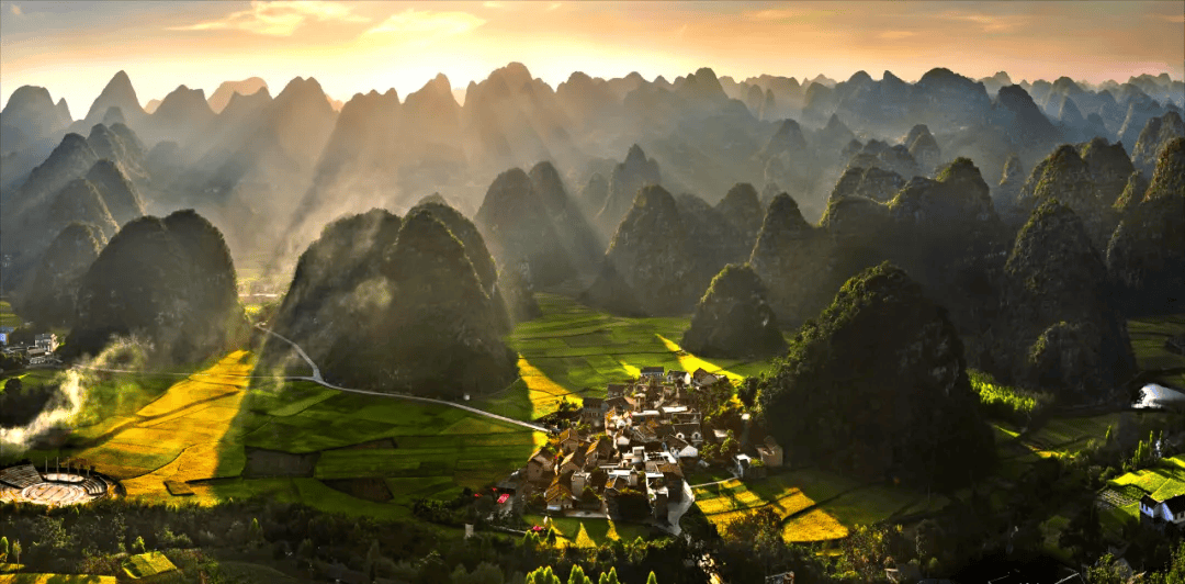 云贵高原上的喀斯特胜地兴义世界地质公园在哪里