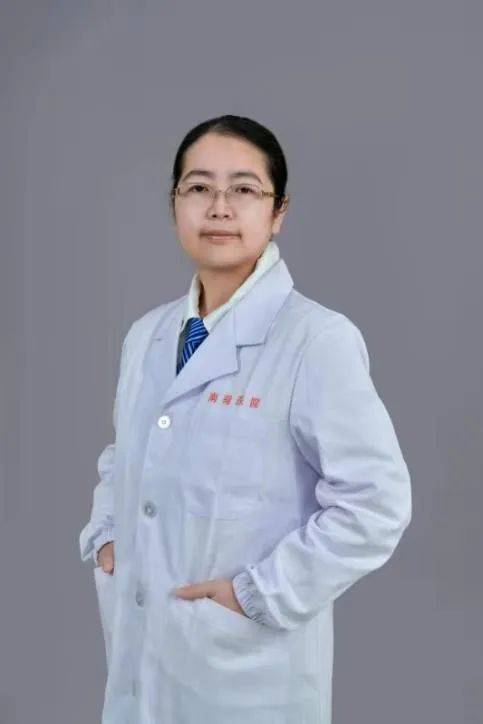 李婷,皮肤科主任医师擅长瘙痒,过敏,免疫及感染相关性常见皮肤病的