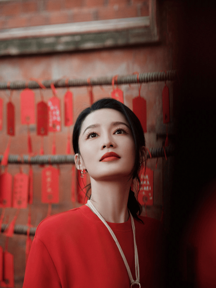 惊艳!知名女星现身泉州!你偶遇了吗?佟丽娅/李沁/温峥嵘