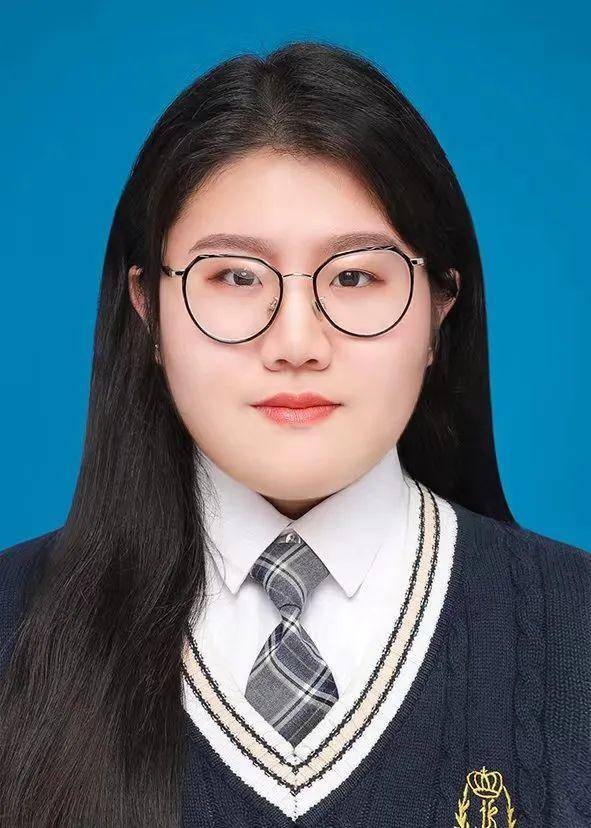 2022—2023学年荣获"一等奖学金",始终保持综合成绩班级第一,专业成绩