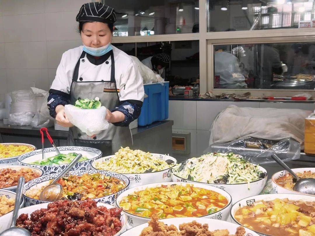 东北电力大学食堂图片