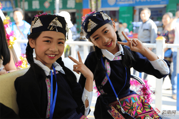 云视角平均3天一个节疯狂的四月云南人的节日根本过不完