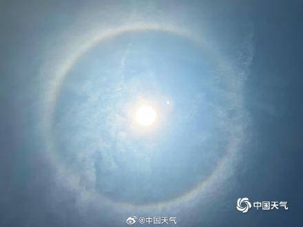 广西南宁现日晕景观 太阳如戴光环_黄丽娜_天气_刘英轶