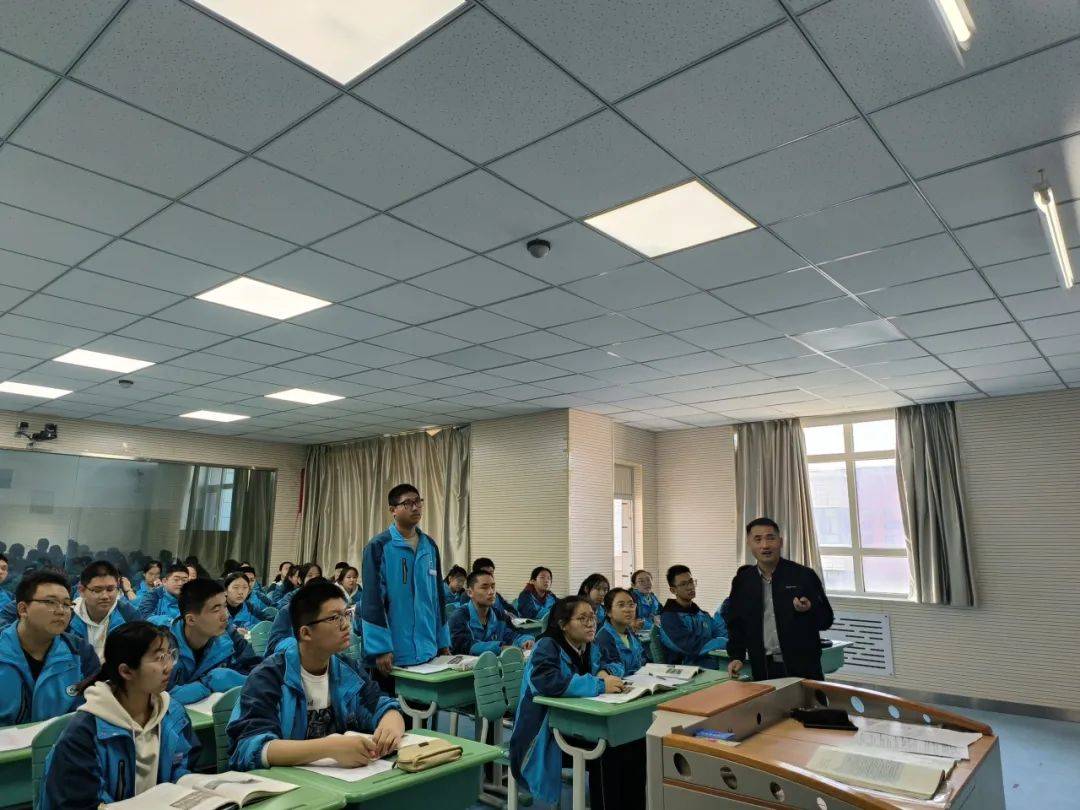 磨砺内功笃前行,不负青春绽芳华---沙湾一中参加中青年教师教学素养