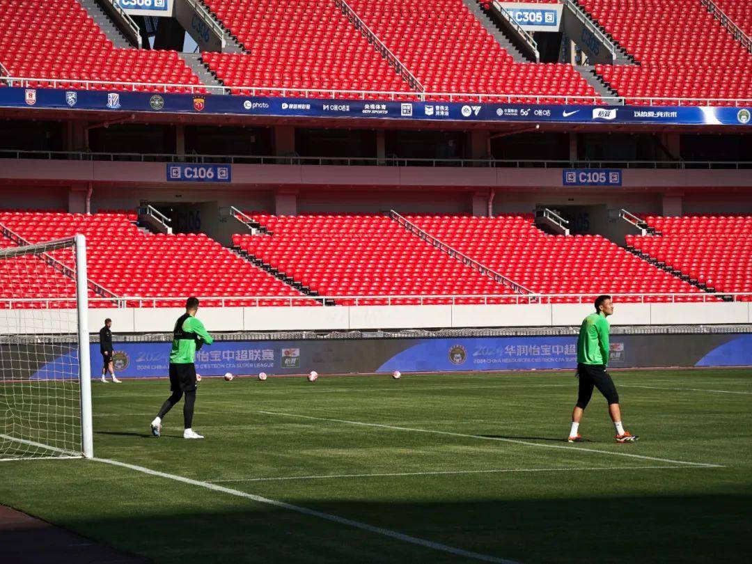 江城一天三场职业联赛谁能迎新赛季主场首胜