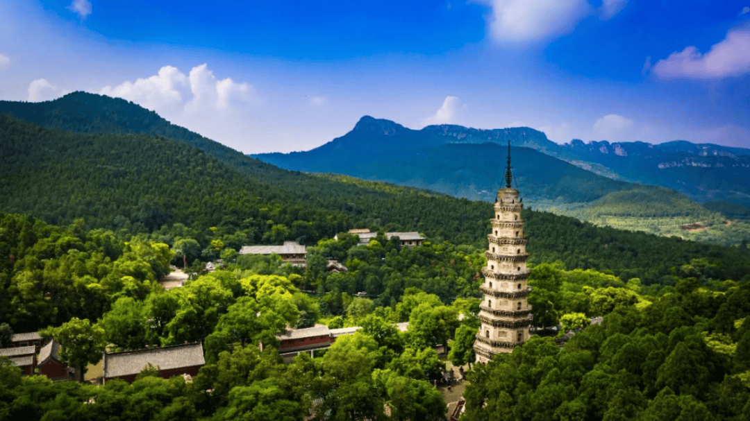 灵岩寺景区,五峰山景区共同欣赏长清景区的绚丽盛景吧～快来一起踏上