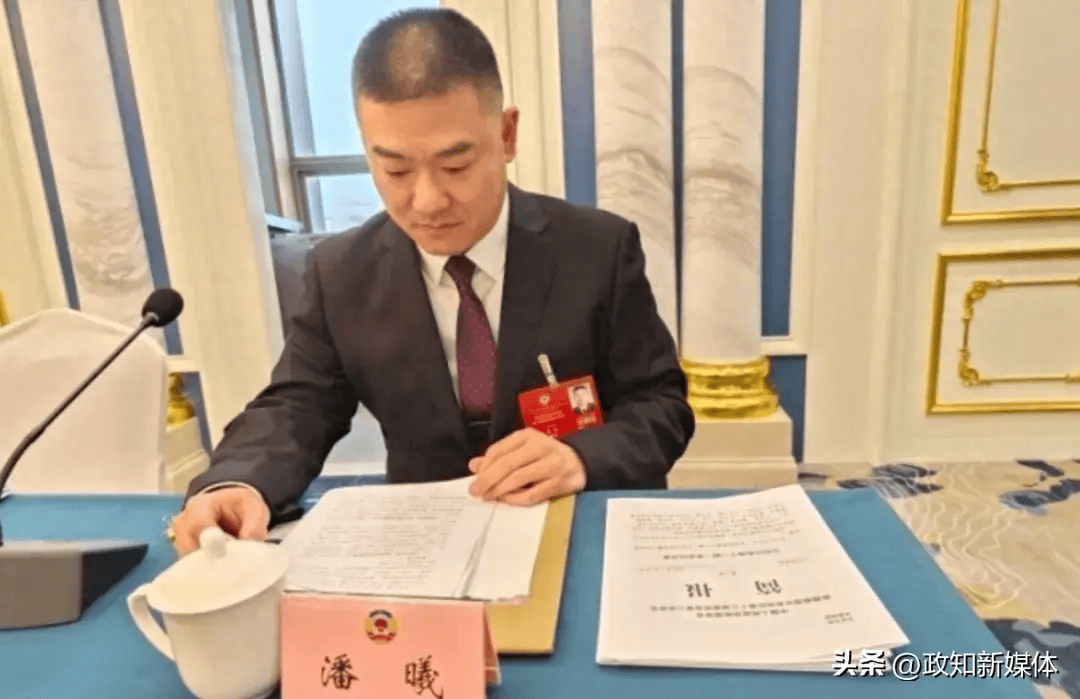 新疆维吾尔自治区公安厅厅长调整