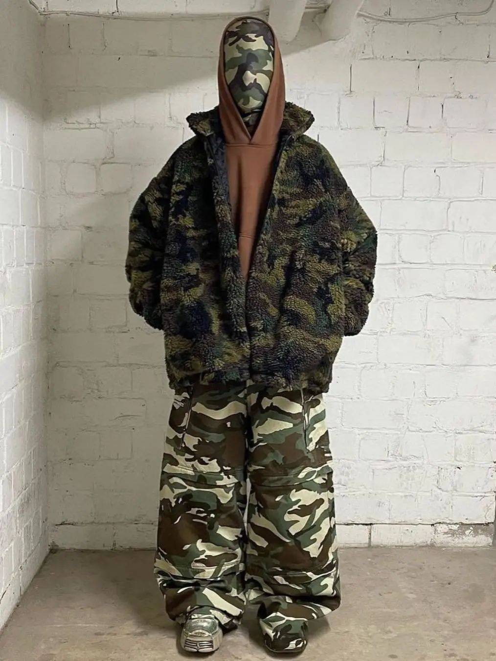 迷彩穿搭回潮stu04ssyjadedlondon成为爆款风向标