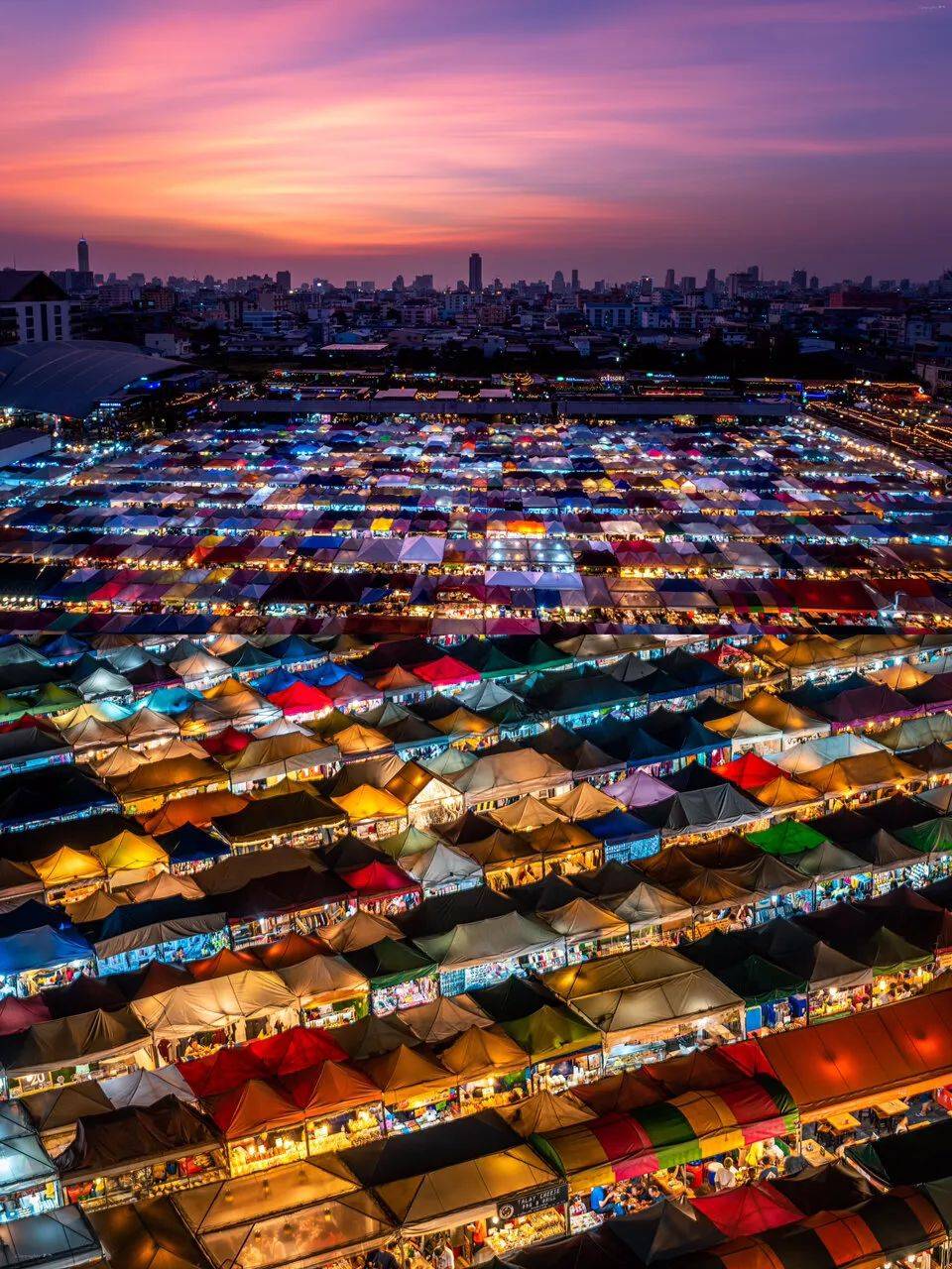 4月限定热浪滚烫泰国泼水节来啦长达21天泼天富贵你要来接吗
