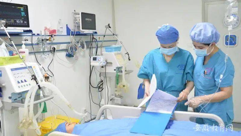 在安徽援疆医疗团队的带动下,皮山县人民医院发明国家专利1项,被自治