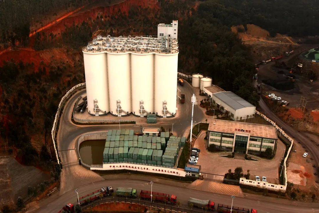 抓项目强产业抓招商强保障抓服务优环境云南红塔产业