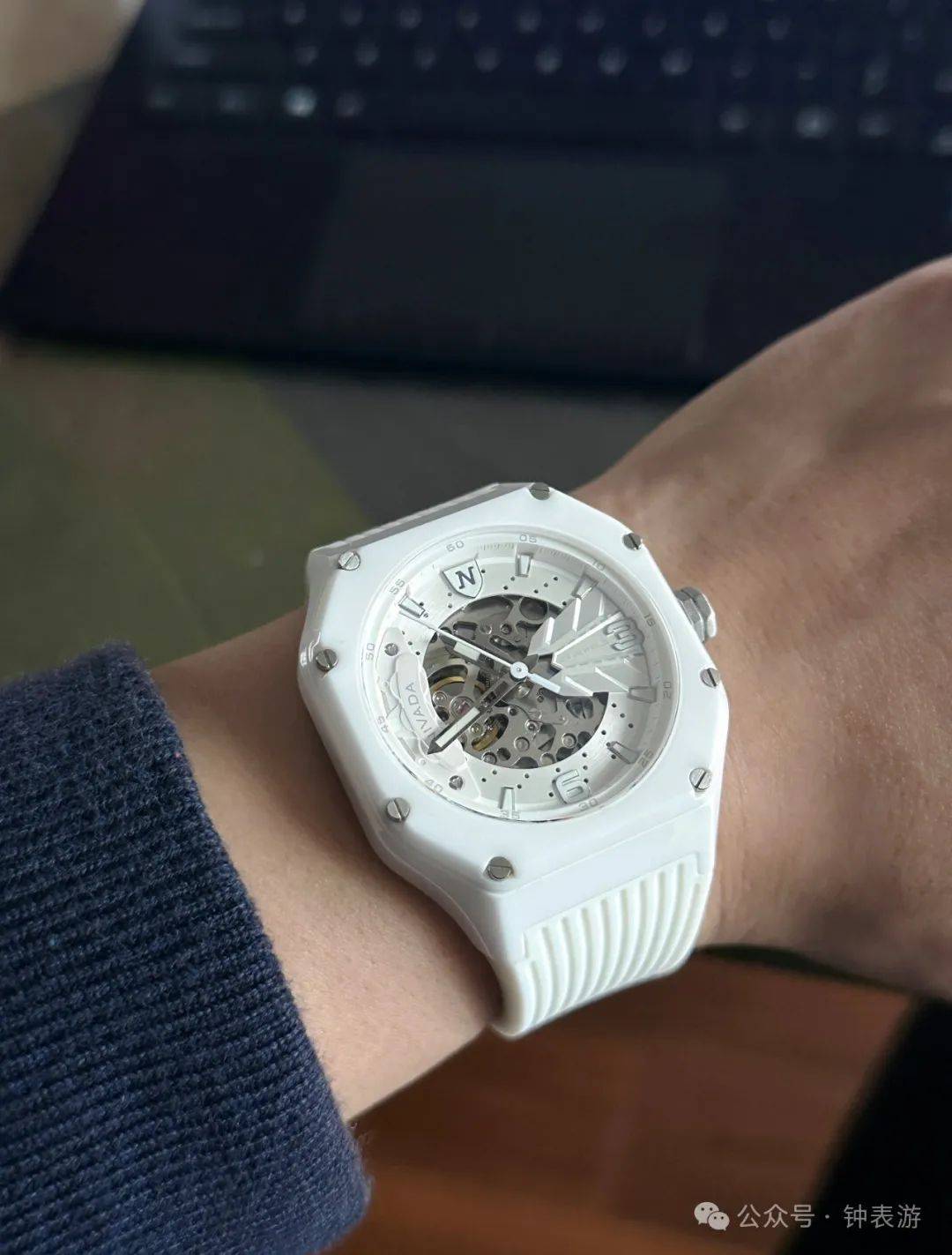 竟然有暴力熊联名手表你能信吗