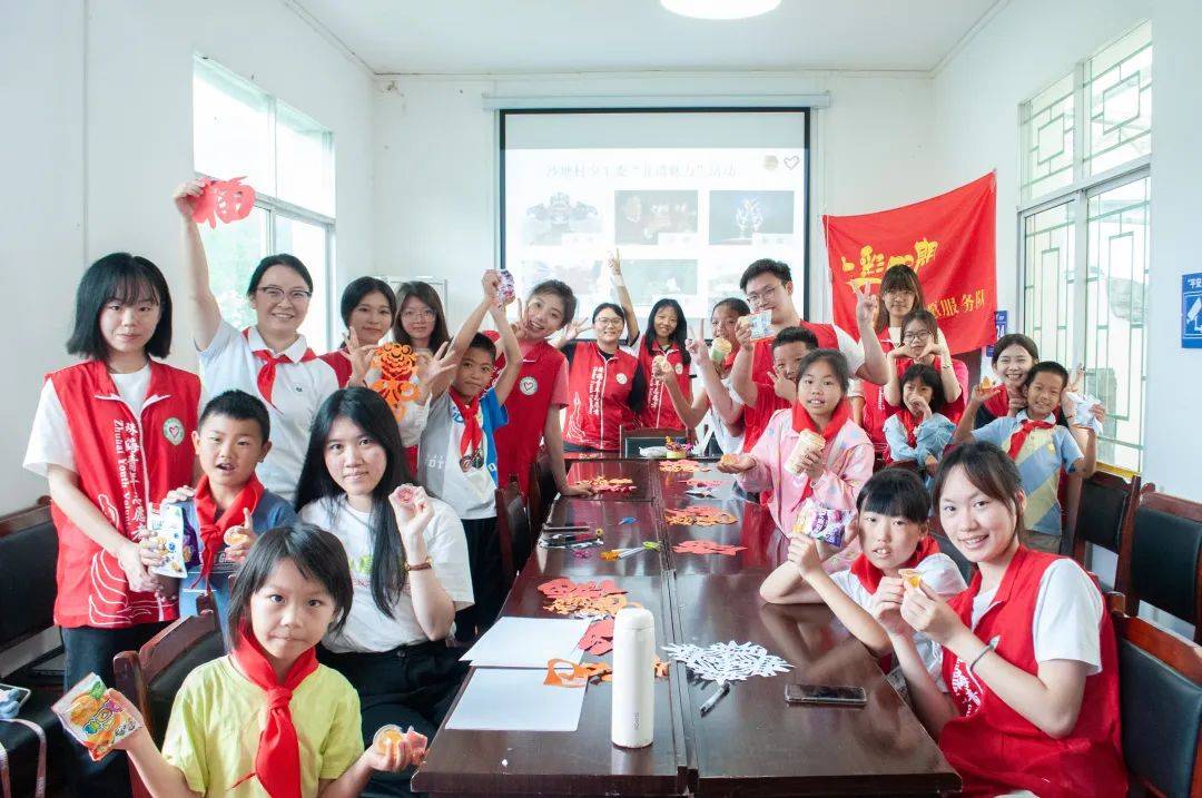 广东好人蒋梦开盲盒的人生不止一种精彩