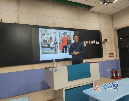 烟台十四中初中部举行党团青年教师班级管理培训活动