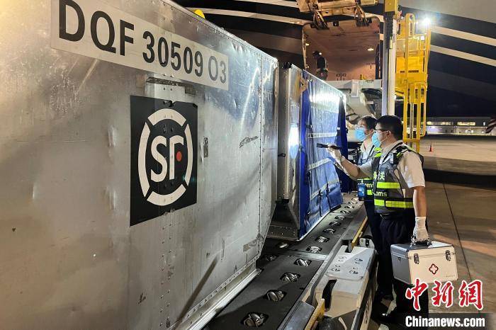 亚洲首个专业货运机场国际货邮爆发式增长