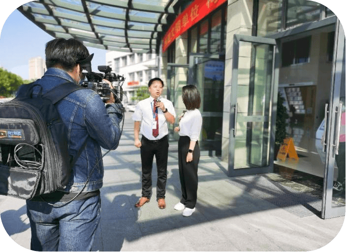 与台州公交电视合作在椒江主城区200条公交线路宣传心理健康核心知识