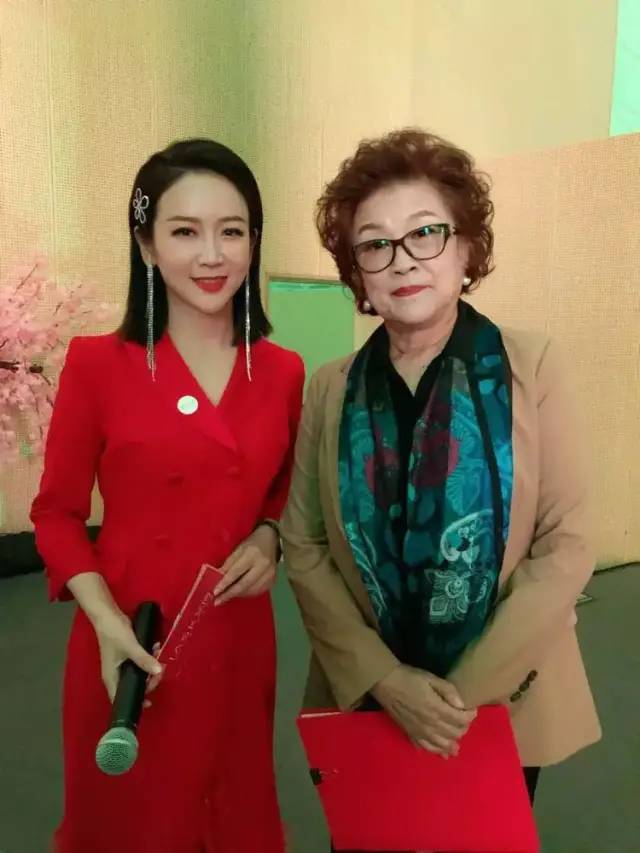 著名演员宋春丽我这辈子最正确的决定就是在61岁高龄做了妈妈