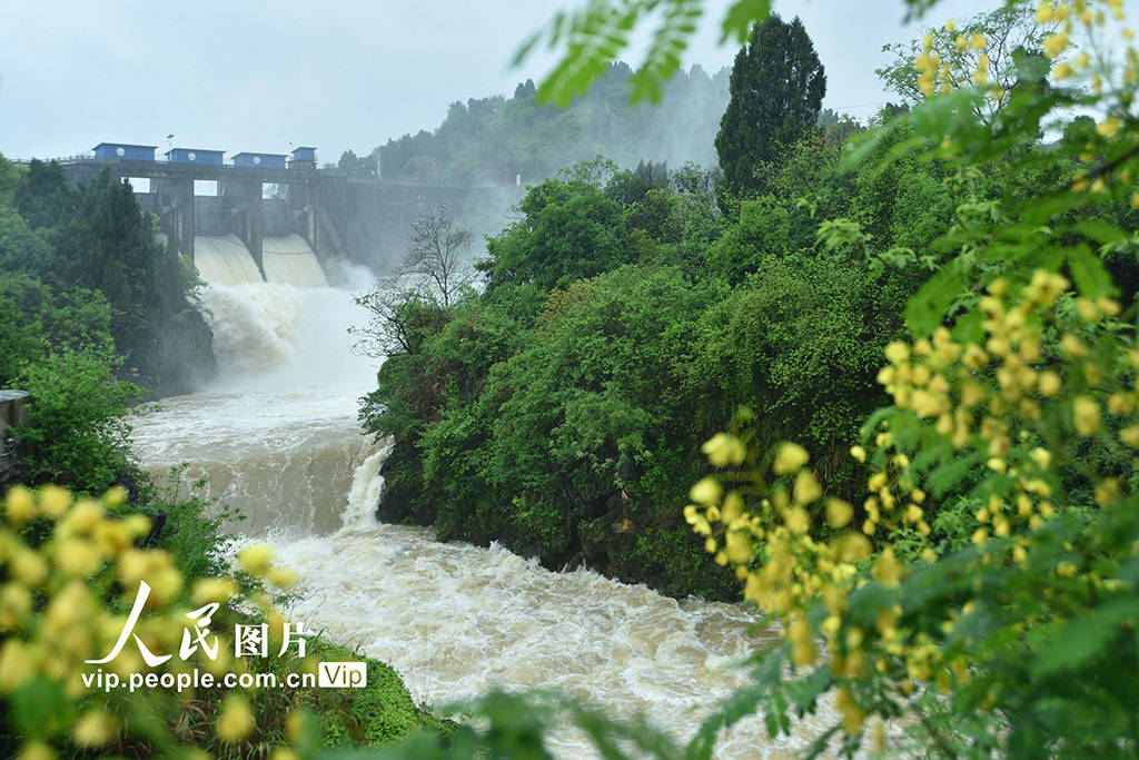 湖南嘉禾水库泄洪保安全