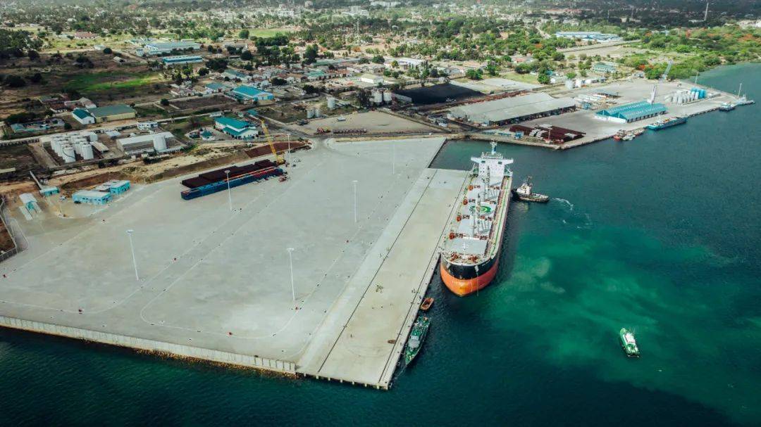 遇见坦桑清明追思筑就中非友谊之路