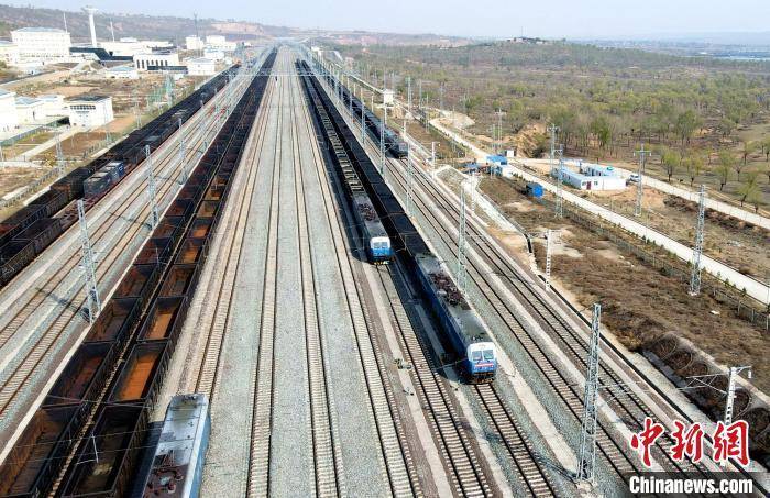浩吉铁路运量累计突破3亿吨_运输_货运市场_物流