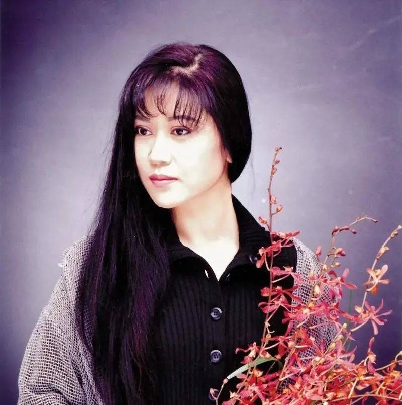 64岁无儿无女,一开口就是一代人的青春……_李丽芬_小虫_首歌