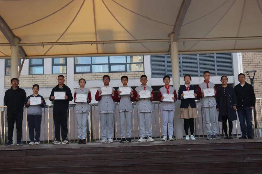 逸家相约同心共育东城逸家中学校园开放月首日掠影