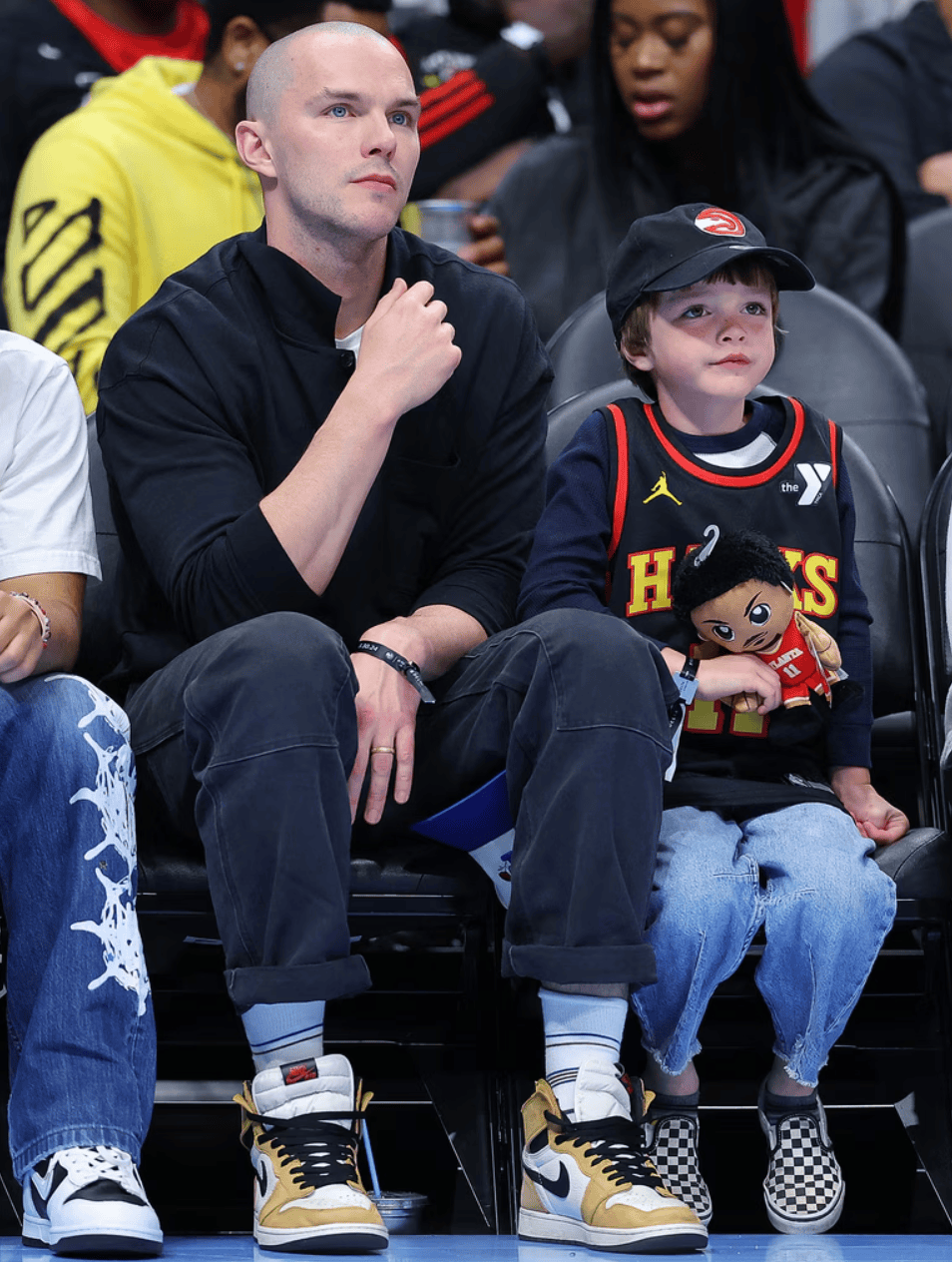 他儿子都5岁了颜值依旧狂飙光头造型帅炸裂不愧是英伦顶级美貌