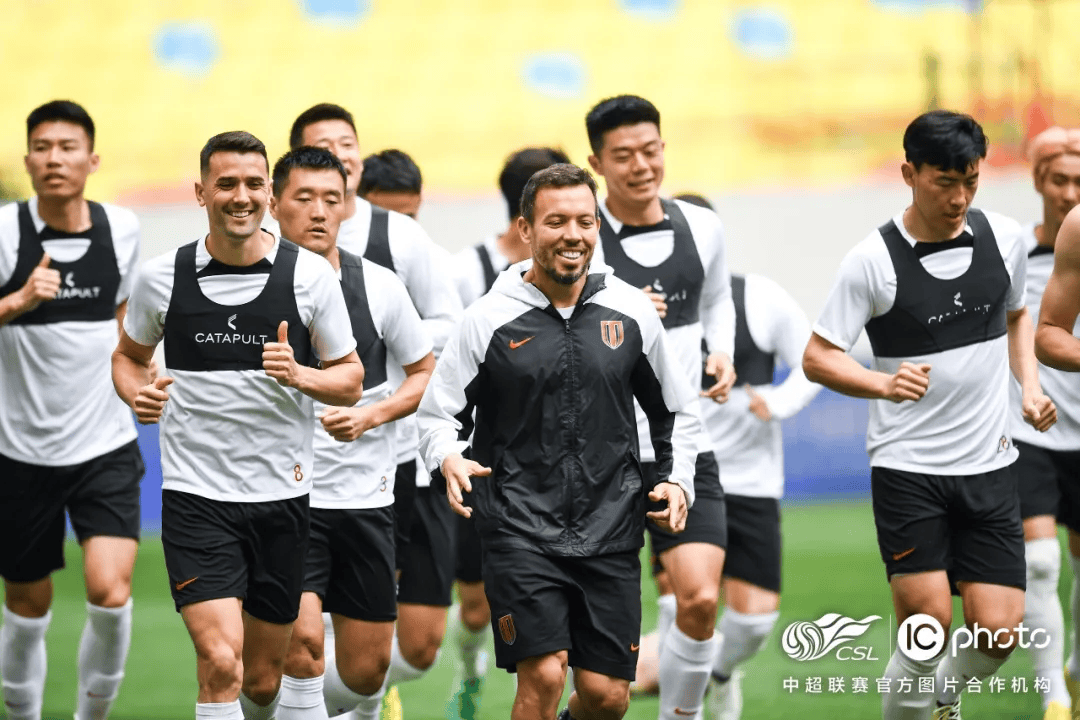 【比赛预告】蓉城红· 春龙抬首 | 成都蓉城主场对阵浙江俱乐部_古尔