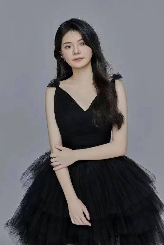 音乐下午茶抢票预告心弦低吟周六聆听来自优雅大提琴的醇美之音