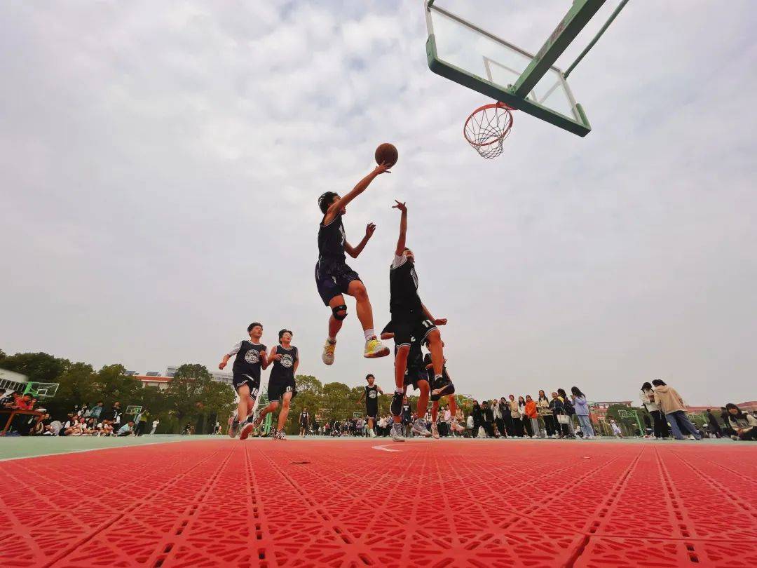 "叮~请领取你的荣誉称号"_大学生_干饭_生活