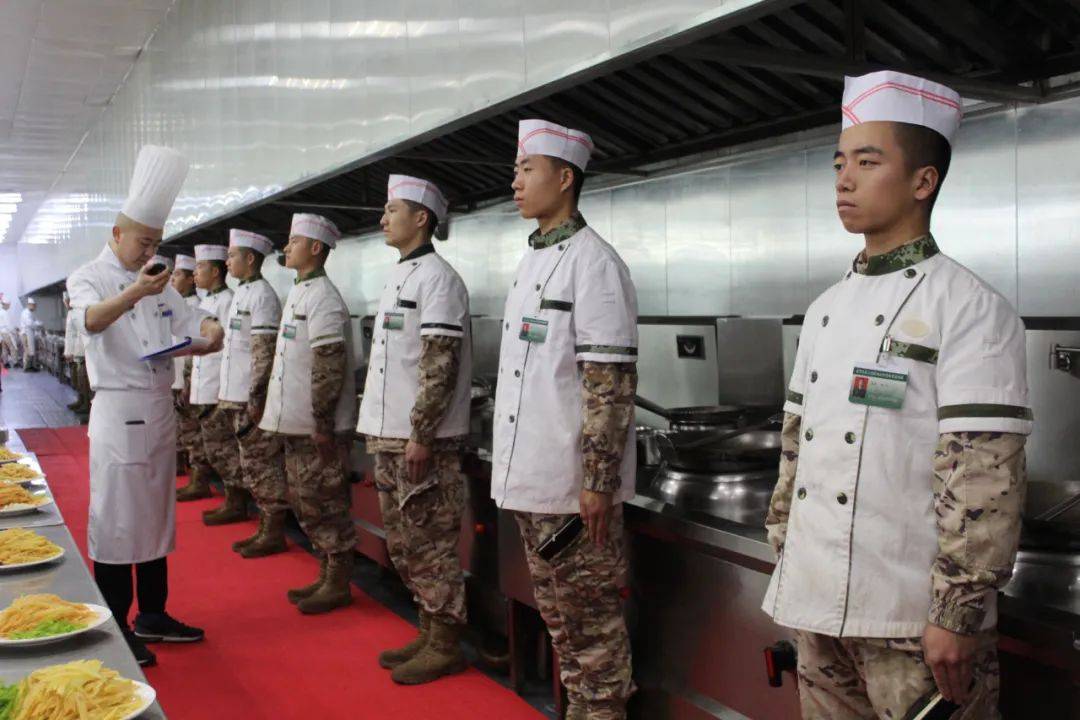 北疆练兵场丨炊事员培训,三尺灶台砺精兵!