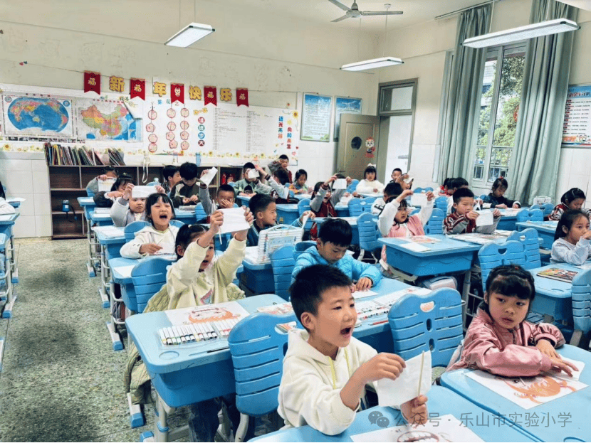 卫生日听讲悟健康 画笔绘梦传卫生_课堂_生活_家长