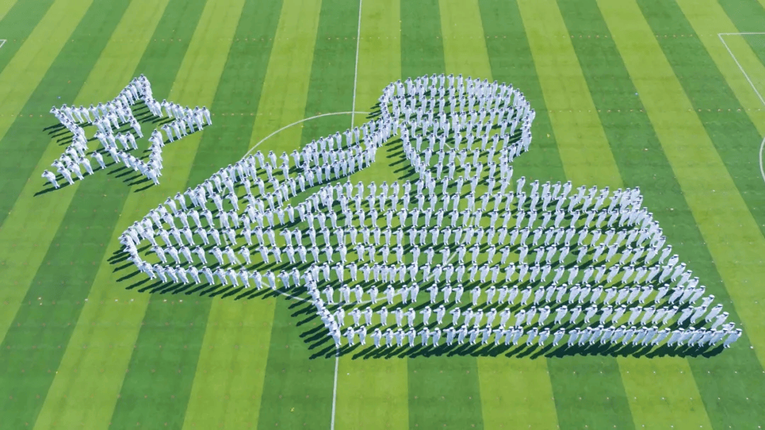 大连海事大学海员服图片