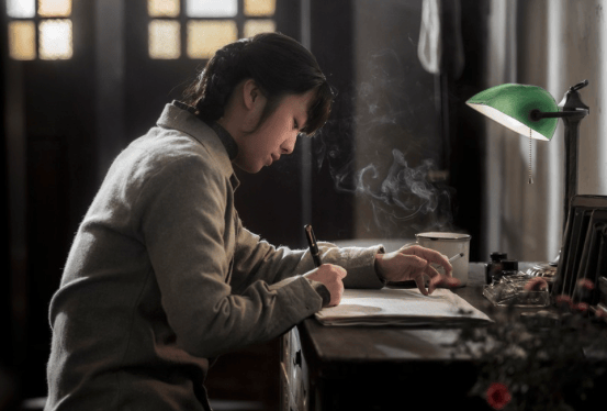 名家新作陈彦面对海一样的生活原浆时代的书记员不好当