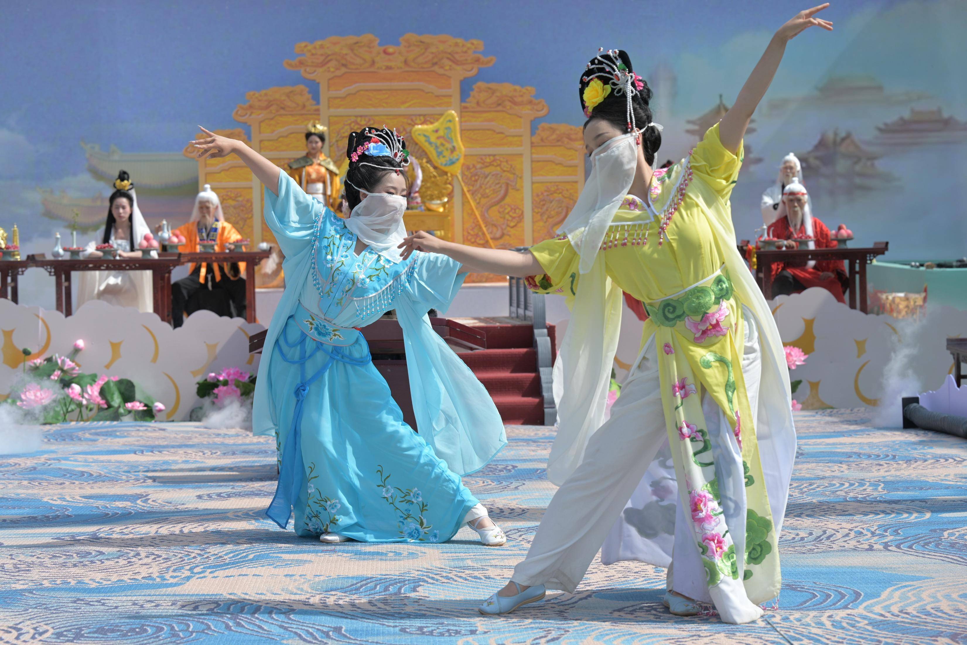 以"仙"为名的仰韶仙门山,从上古神话典籍《山海经》中汲取灵感,融合